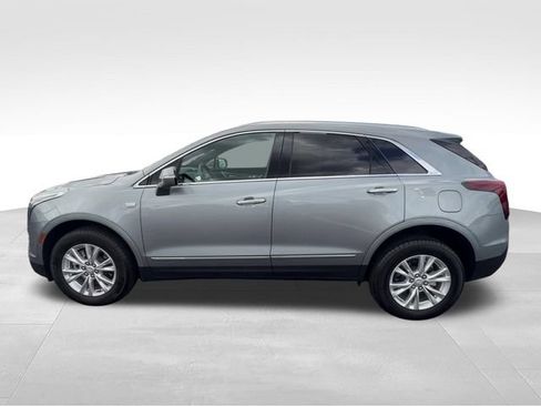 Certified 2025 Cadillac XT5 Luxury AWD/4WD image 3