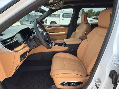 New 2026 Jeep Grand Cherokee L Summit AWD/4WD image 5