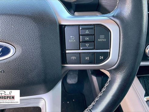 Used 2024 Ford Expedition Limited image 18