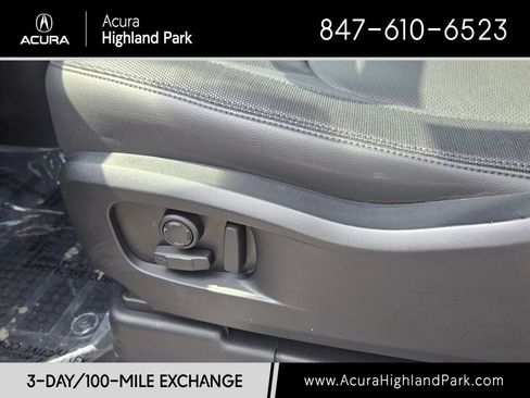 Used 2023 Land Rover Defender 90 X-Dynamic SE AWD/4WD image 24