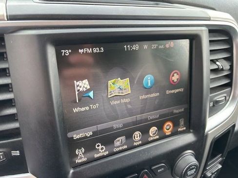 Used 2017 RAM 1500 Classic SLT w/ SLT Plus D￩cor Group image 25