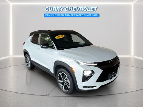 Used 2023 Chevrolet TrailBlazer RS w/ Sun and Liftgate Package AWD/4WD image 1