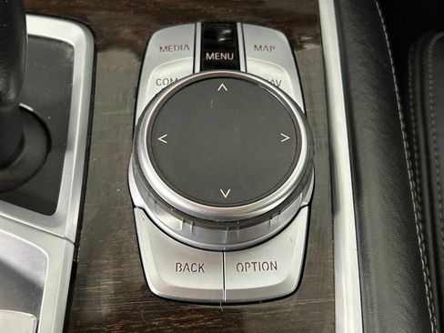Used 2022 BMW 750i xDrive AWD/4WD image 26