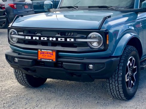 Used 2023 Ford Bronco Outer Banks AWD/4WD image 9