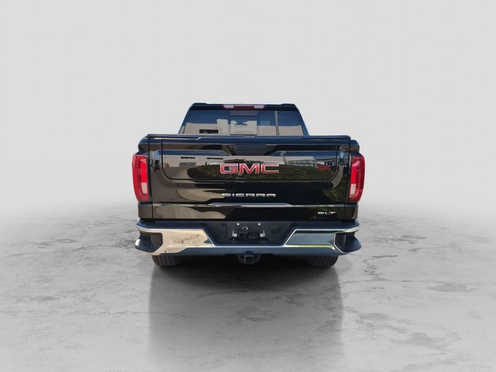 Used 2025 GMC Sierra 1500 SLT w/ SLT Premium Package AWD/4WD image 7