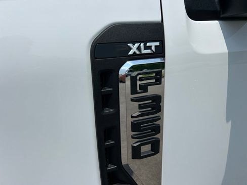 Used 2025 Ford F350 XLT image 13
