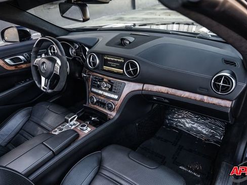 Used 2016 Mercedes-Benz SL 63 AMG AMG SL 63 w/ Driver Assistance Package image 20
