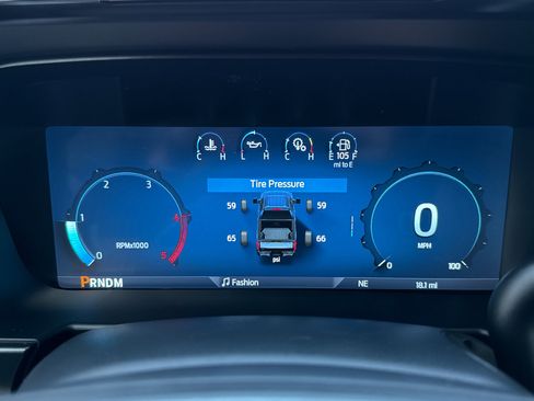 New 2026 Ford F250 Lariat w/ Black Appearance Package AWD/4WD image 9