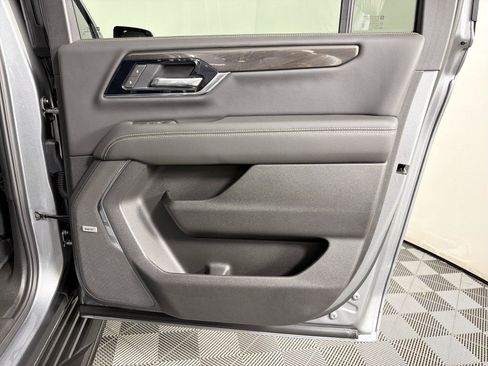 Used 2026 GMC Yukon XL Elevation w/ Elevation Premium Package RWD image 16