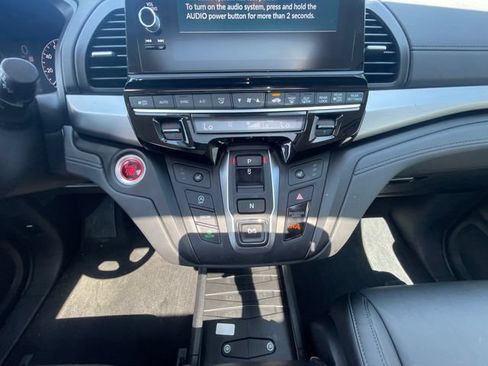 Used 2026 Honda Odyssey EX-L image 11