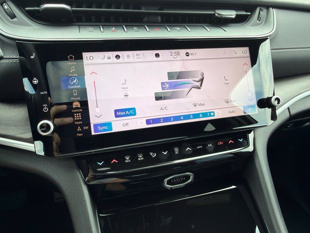 New 2026 Jeep Grand Cherokee Altitude AWD/4WD image 16