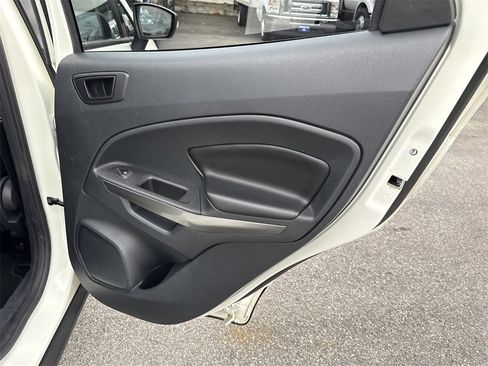 Used 2022 Ford EcoSport SES image 32