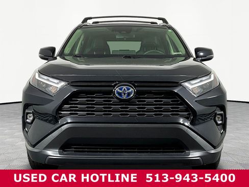 Used 2022 Toyota RAV4 XLE Premium AWD/4WD image 2