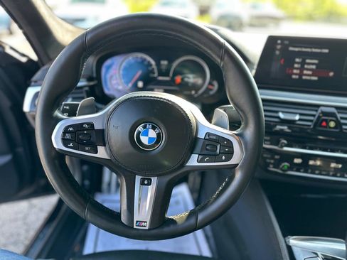 Used 2018 BMW M550i xDrive w/ Dynamic Handling Package AWD/4WD image 23