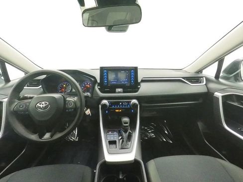 Used 2022 Toyota RAV4 LE AWD/4WD image 25