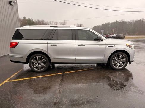 Used 2019 Lincoln Navigator L Reserve image 4