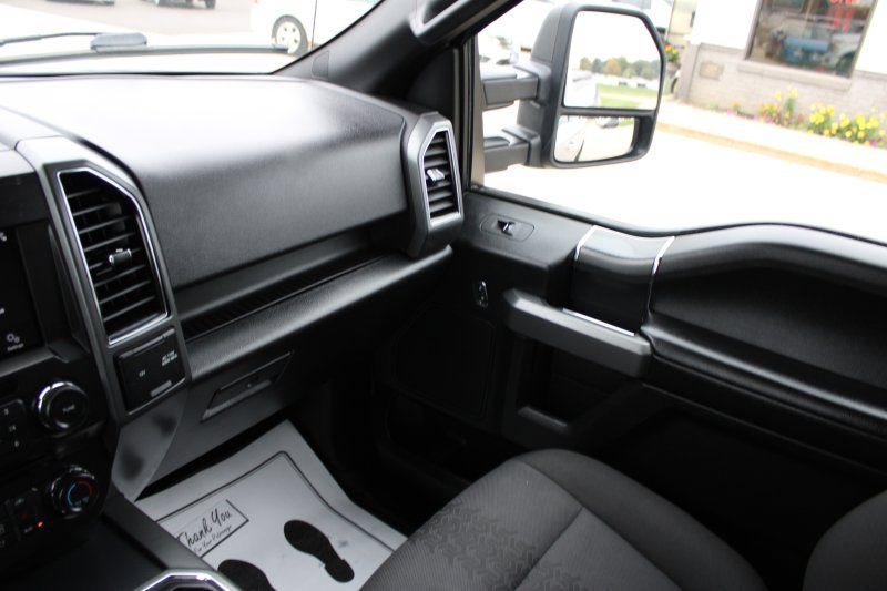 Used 2018 Ford F150 XLT w/ Equipment Group 302A Luxury AWD/4WD image 16
