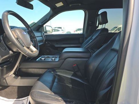 Used 2019 Ford Expedition Max XLT w/ Equipment Group 202A image 8