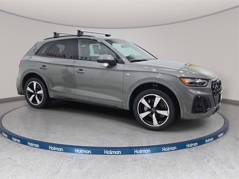 Used 2023 Audi Q5 2.0T Prestige w/ Prestige Package image 5