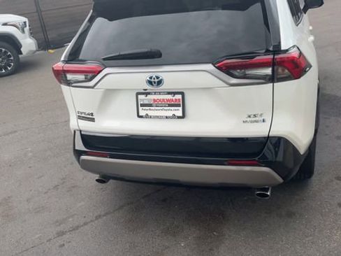 Used 2024 Toyota RAV4 XSE AWD/4WD image 14