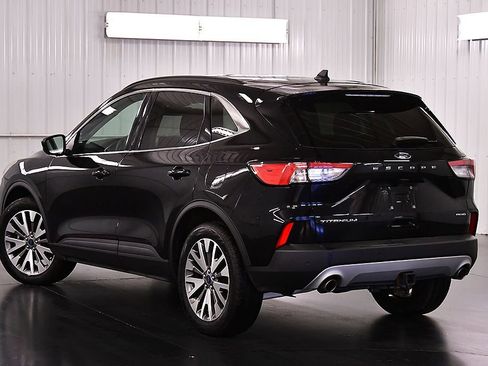 Used 2022 Ford Escape Titanium w/ Class II Trailer Tow Package AWD/4WD image 5