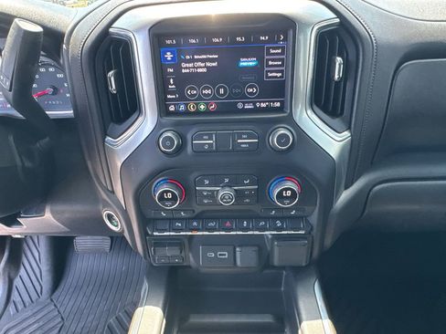 Used 2020 Chevrolet Silverado 1500 RST image 29