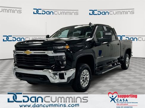 Used 2024 Chevrolet Silverado 2500 LT image 1