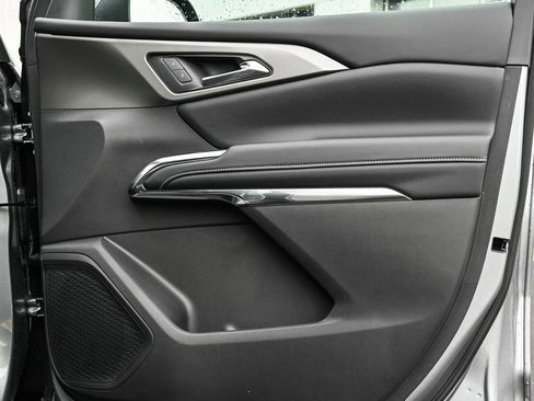 New 2026 Chevrolet Traverse LT w/ Driver Confidence Package image 10