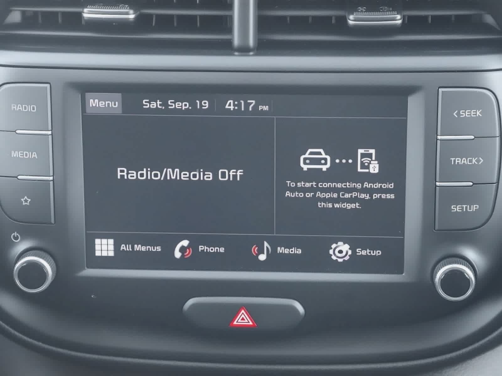 Used 2023 Kia Soul LX FWD image 17