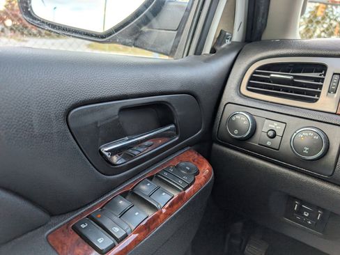 Used 2014 Chevrolet Suburban LS w/ All-Star Edition image 16