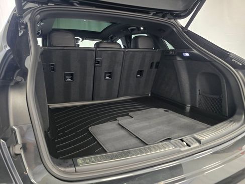 Certified 2024 Porsche Macan image 23