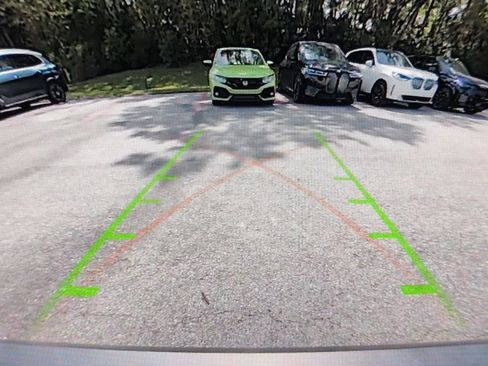 New 2026 BMW i5 eDrive40 w/ Premium Package RWD image 21