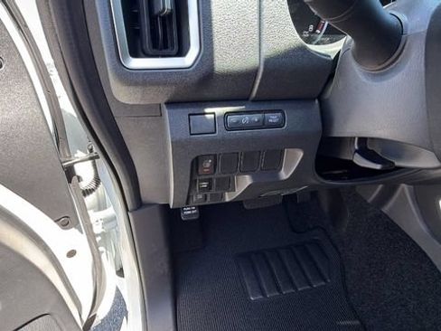 New 2026 Nissan Frontier SV w/ Tow Package AWD/4WD image 29