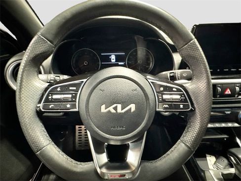 Used 2023 Kia Forte GT-Line w/ GT-Line Premium Package image 11