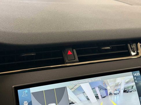Certified 2026 Land Rover Range Rover Evoque S image 32