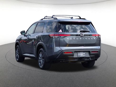 Used 2025 Nissan Pathfinder SV w/ SV Premium Package FWD image 7