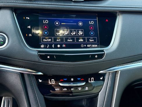 Used 2022 Cadillac XT5 Sportv w/ Technology Package AWD/4WD image 15