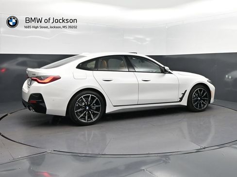 New 2026 BMW 430i w/ M Sport Package RWD image 8