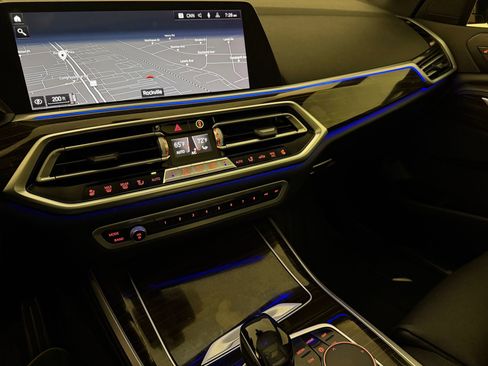 Used 2019 BMW X5 xDrive40i w/ M Sport Package AWD/4WD image 21