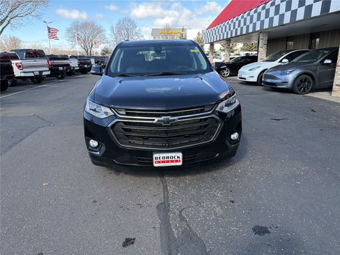 Used 2020 Chevrolet Traverse Premier w/ Redline Edition AWD/4WD image 2