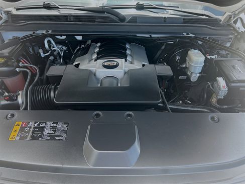 Used 2019 Cadillac Escalade Luxury RWD image 34