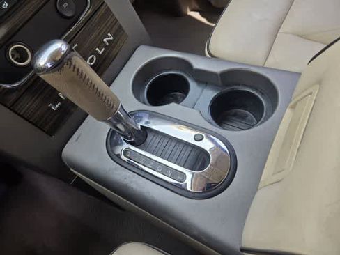 Used 2008 Lincoln Mark LT 2WD image 18