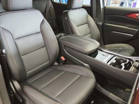 New 2026 Chevrolet Traverse Z71 w/ Driver Confidence Package image 16