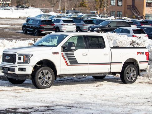 Used 2018 Ford F150 Lariat w/ Equipment Group 502A Luxury image 3