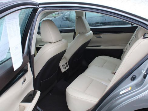 Used 2018 Lexus ES 350 w/ Accessory Package image 7