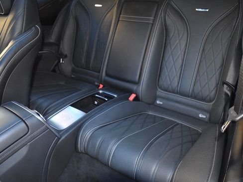 Used 2015 Mercedes-Benz S 63 AMG 4MATIC Coupe image 26