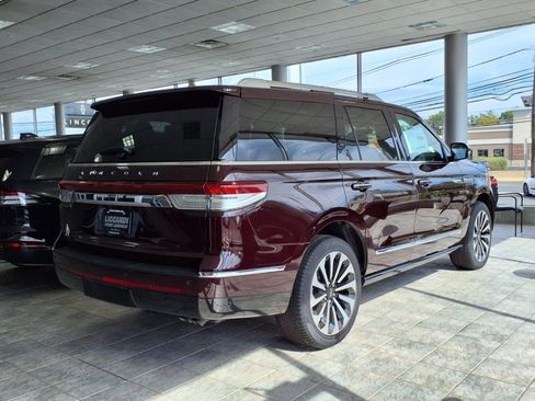 New 2024 Lincoln Navigator Reserve image 6