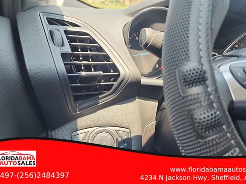 Used 2016 Ford Escape SE w/ Equipment Group 201A FWD image 14