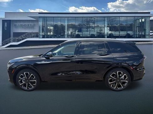 New 2026 Lincoln Nautilus Reserve AWD/4WD image 4
