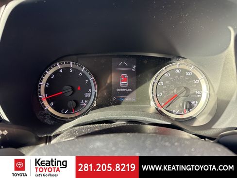 Used 2021 Toyota Highlander LE image 15